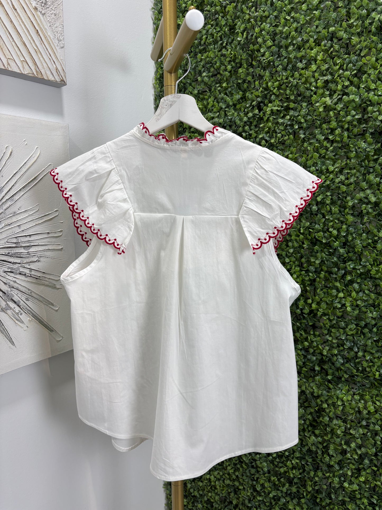Camisa blanca Tadil roja