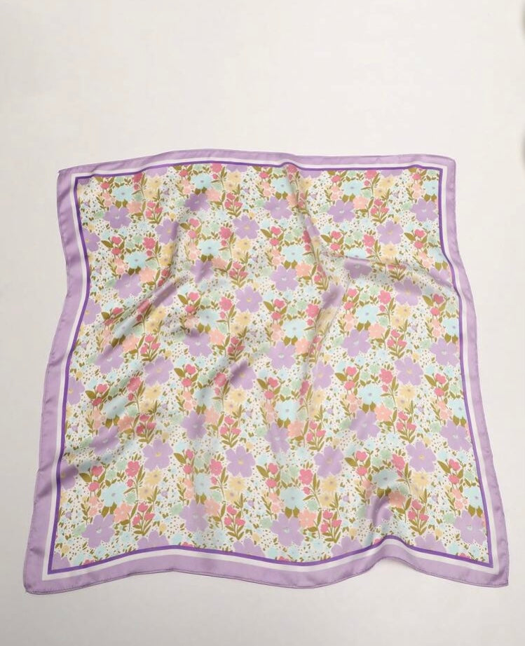 Pañuelo cuello lila