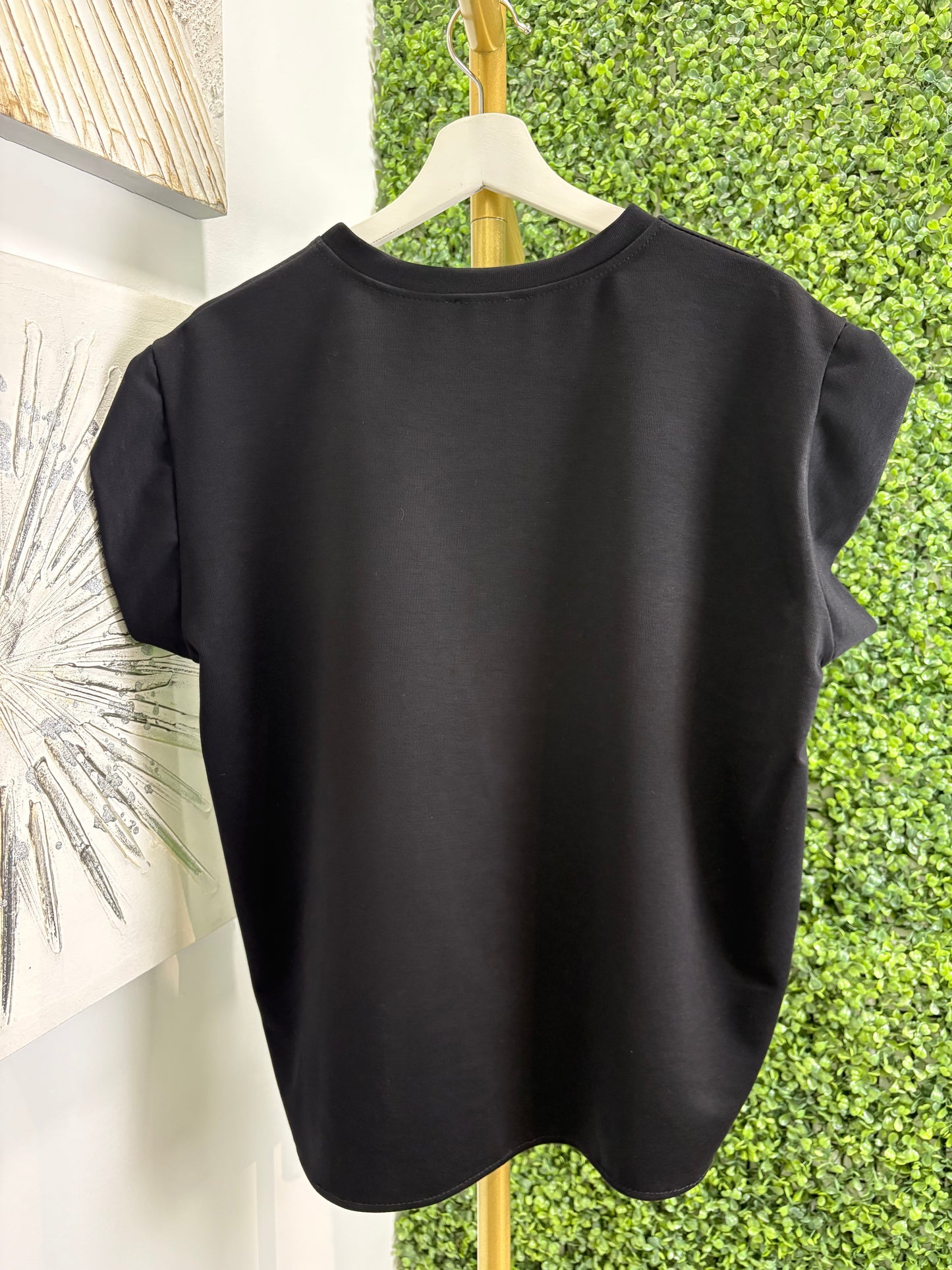 Camiseta corazón negra