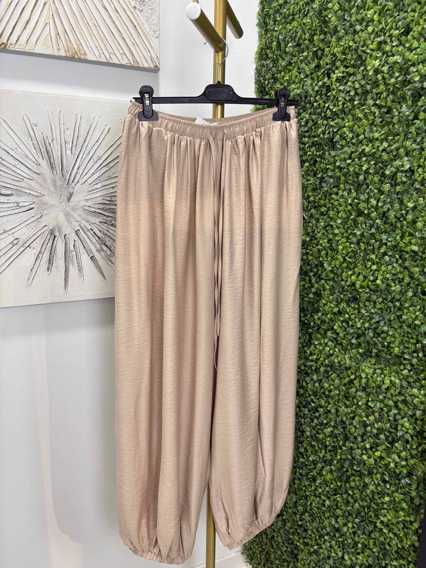 Pantalón Aladino beig