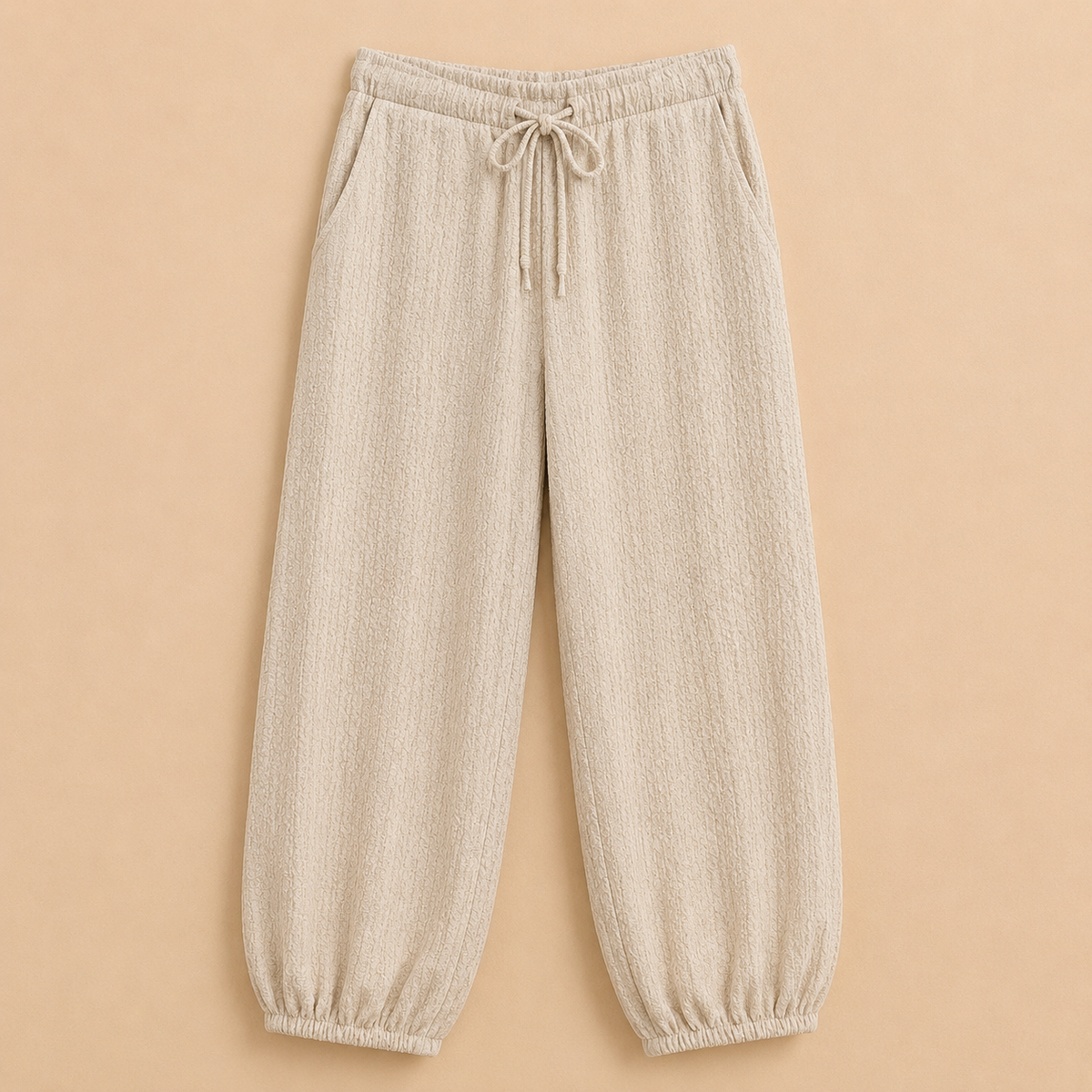 Pantalón Beige Texturizado con Cordón y Bajo Elástico Trapio