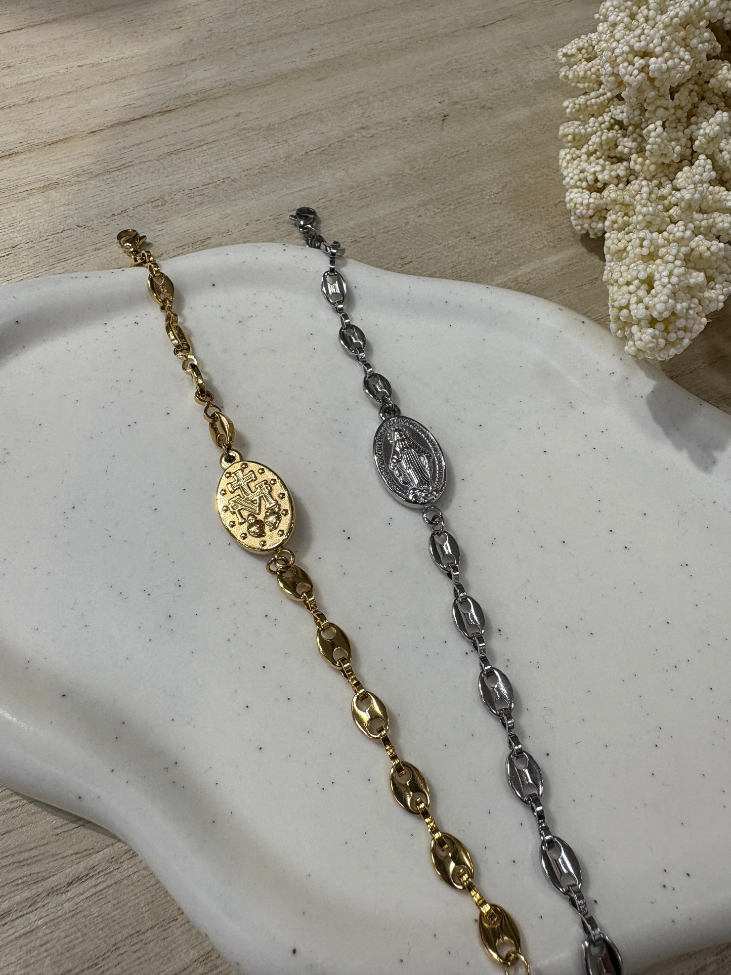 Pulsera Virgen Milagrosa Trapío – Acero inoxidable