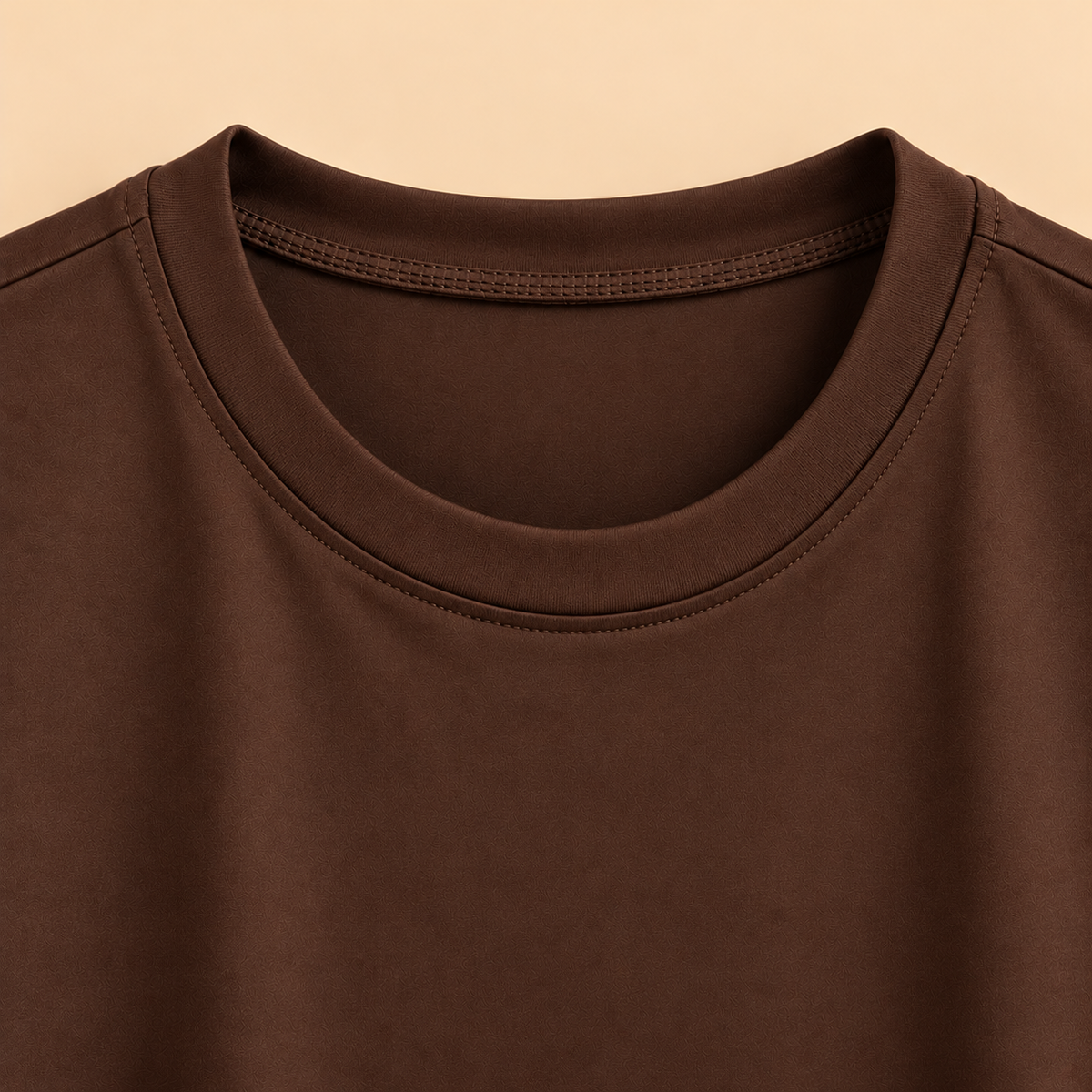 Camiseta Básica Marrón de Manga Corta y Cuello Redondo