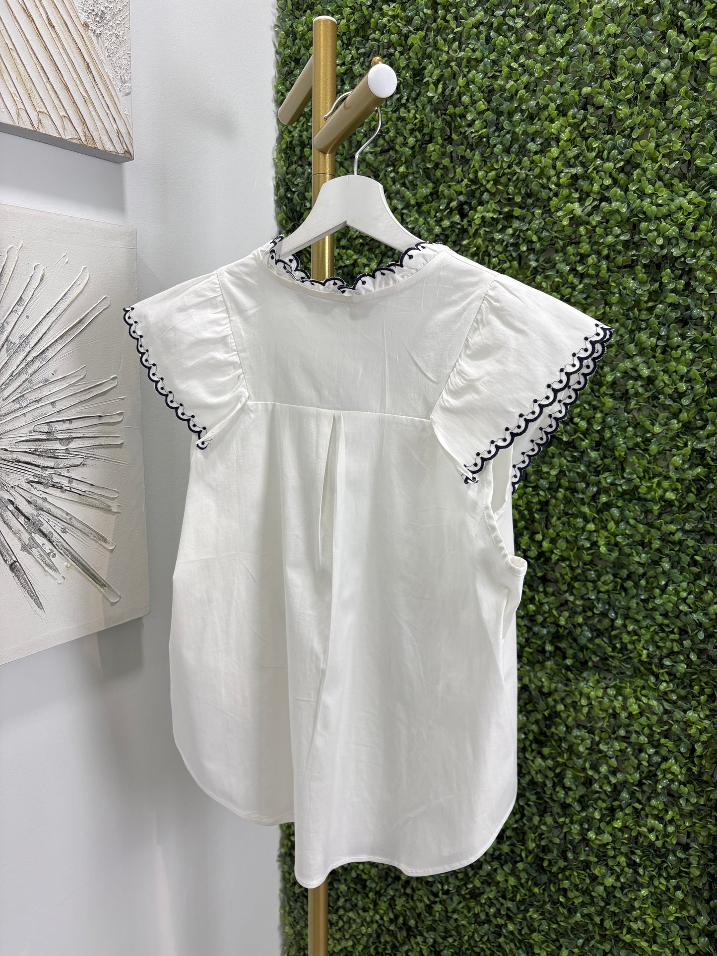 Camisa blanca Tadil azul