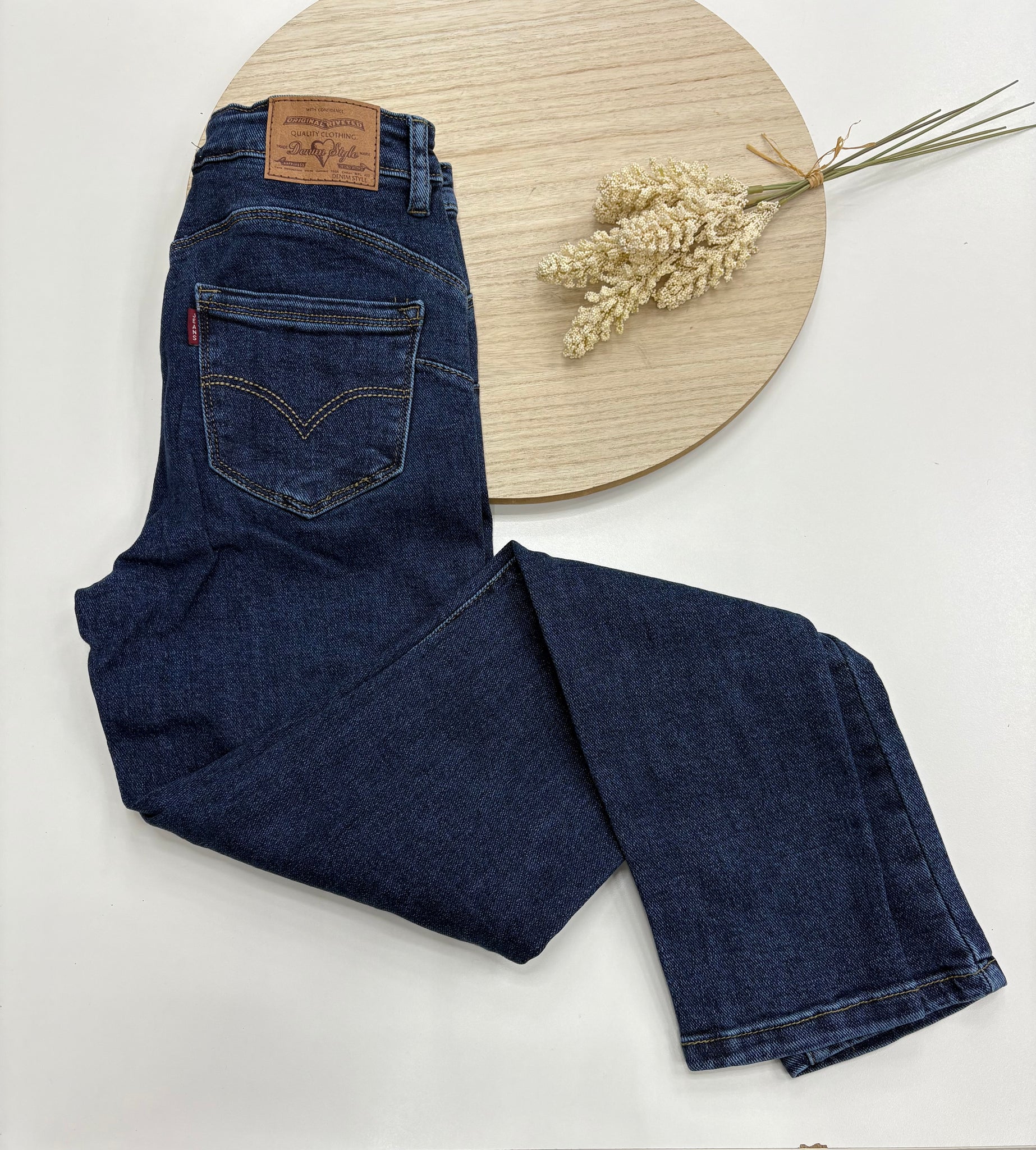 👖 Pantalón Pitillo “Sierra Azul” en tono denim – Trapío