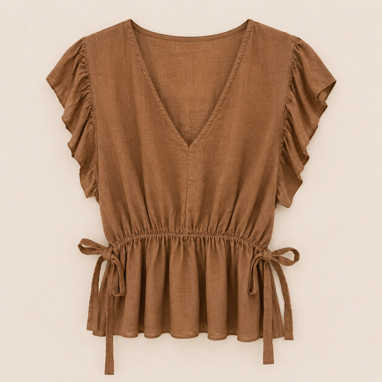 Blusa Marrón de Lino con Escote en Pico y Volantes Trapio